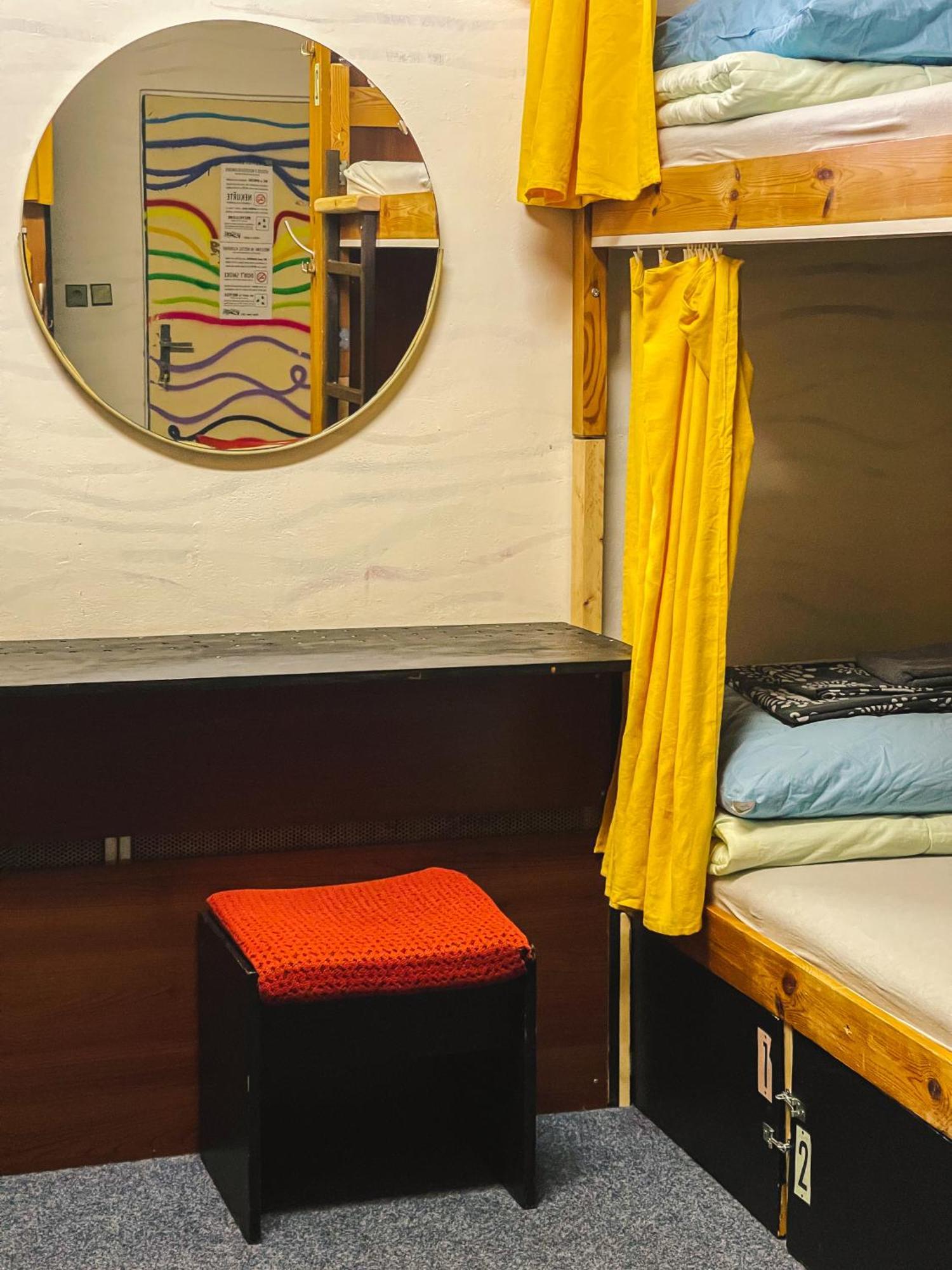 Hostel Klondike Pec pod Snezkou Esterno foto