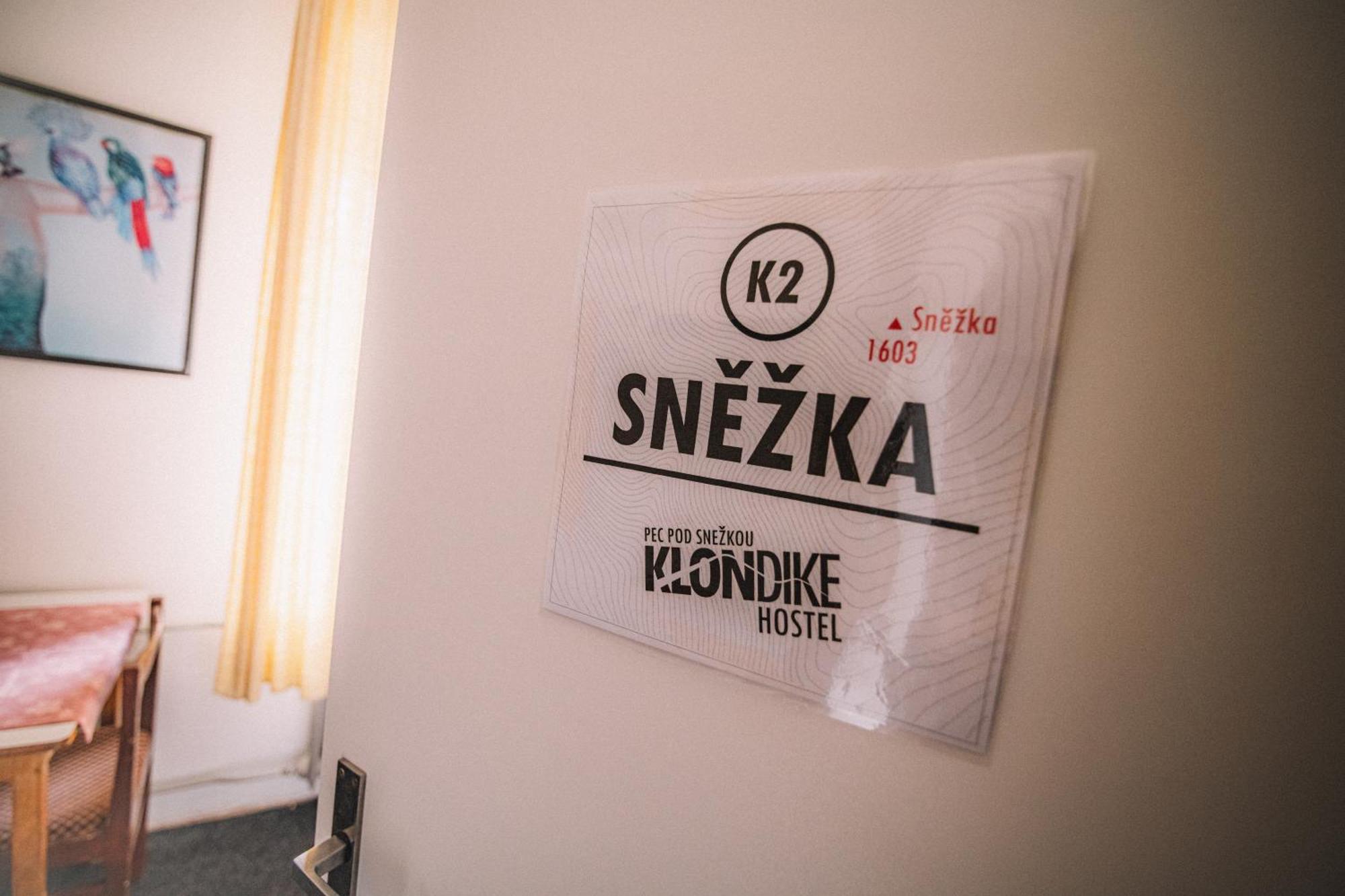 Hostel Klondike Pec pod Snezkou Esterno foto