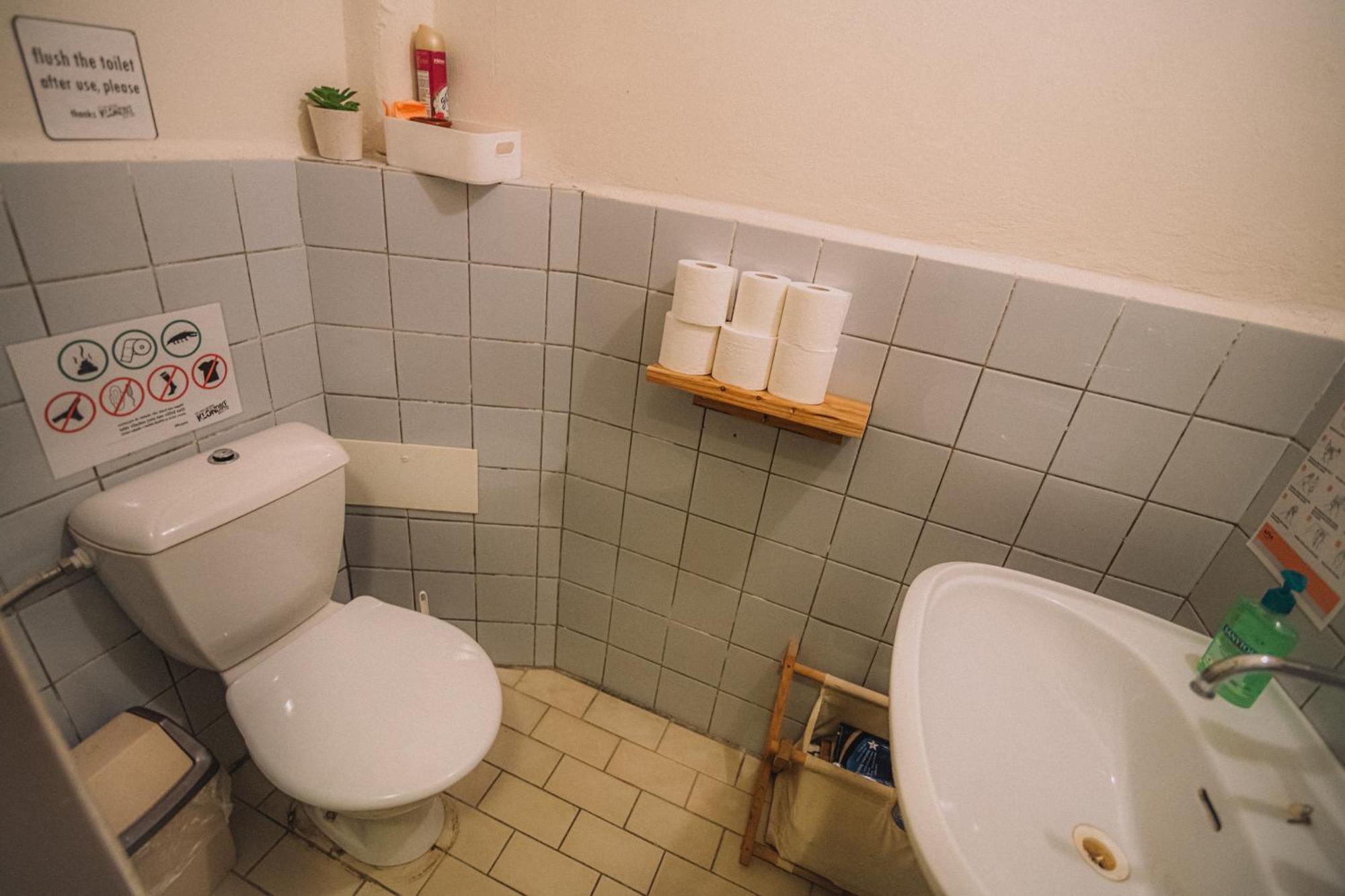 Hostel Klondike Pec pod Snezkou Esterno foto
