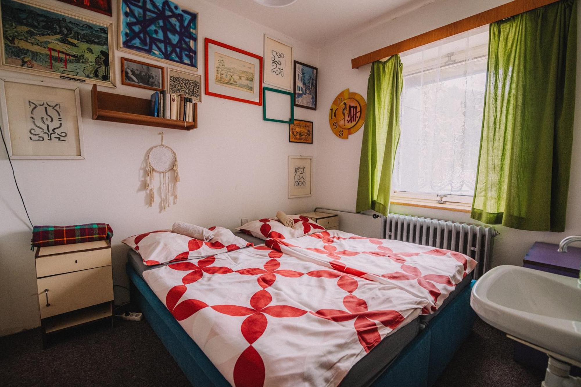 Hostel Klondike Pec pod Snezkou Esterno foto