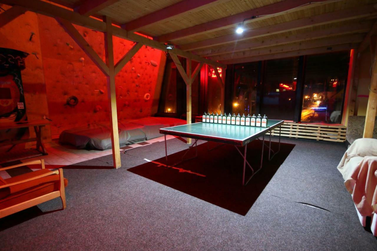 Hostel Klondike Pec pod Snezkou Esterno foto