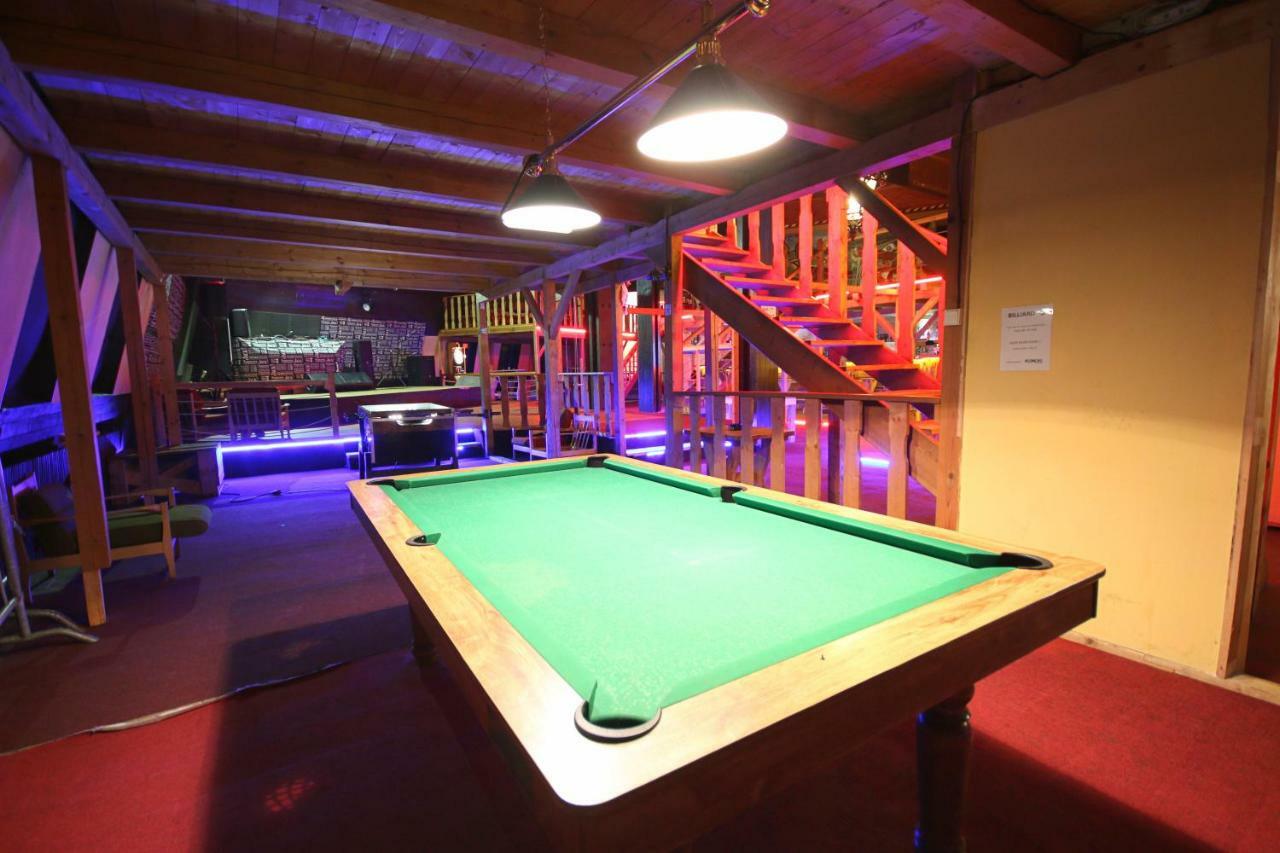 Hostel Klondike Pec pod Snezkou Esterno foto